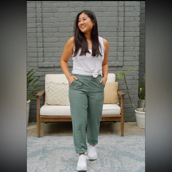 Lularoe • Infinite Joggers - Picture 1 of 11